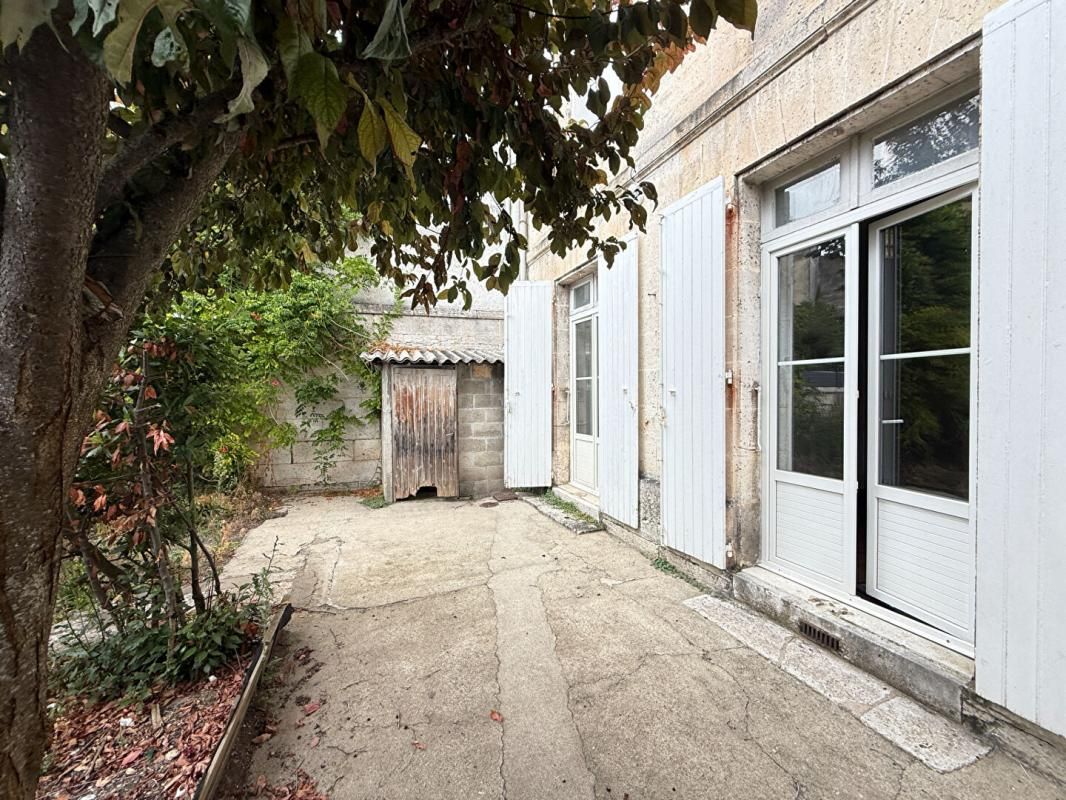 ANGOULEME Maison Angouleme 9 pièce(s) 210 m2 1