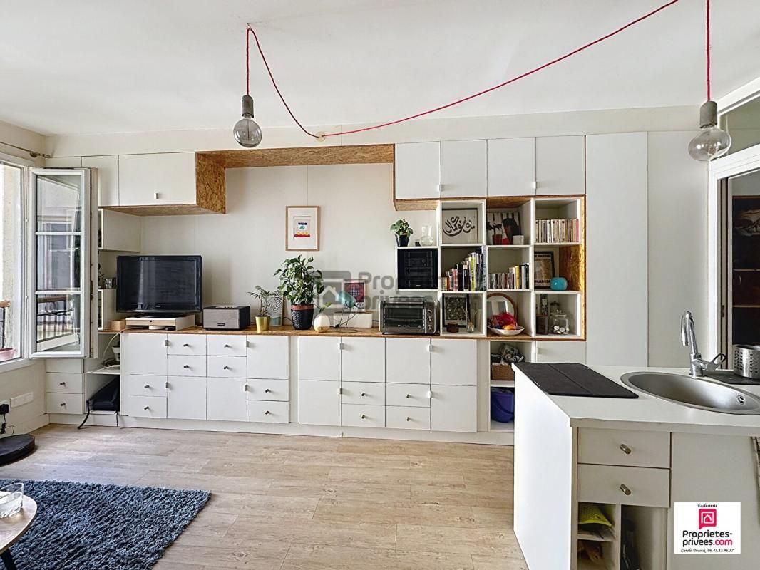 PARIS-11E-ARRONDISSEMENT Appartement 2 pièces 32 m2 M°VOLTAIRE 1