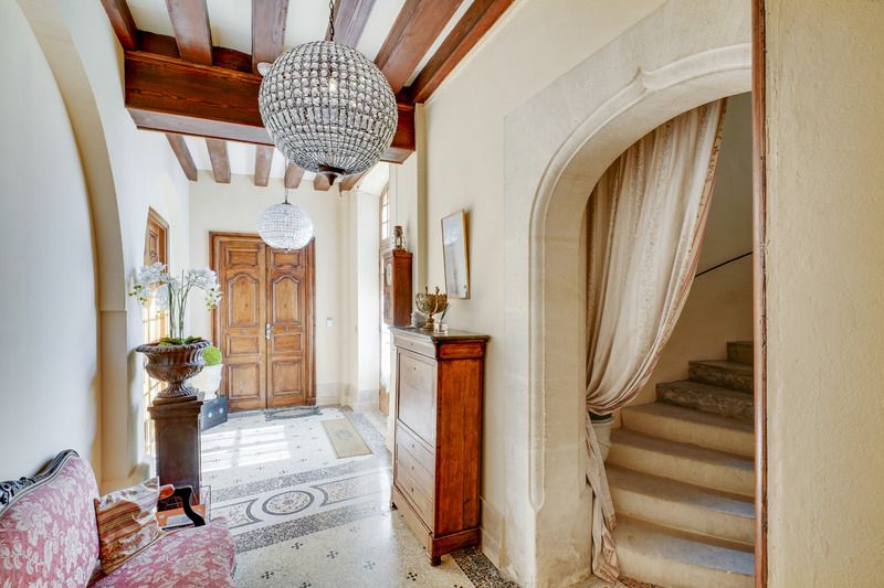 LE PONTET - MURS LOUES, ENSEMBLE DE BUREAUX 151 m²
