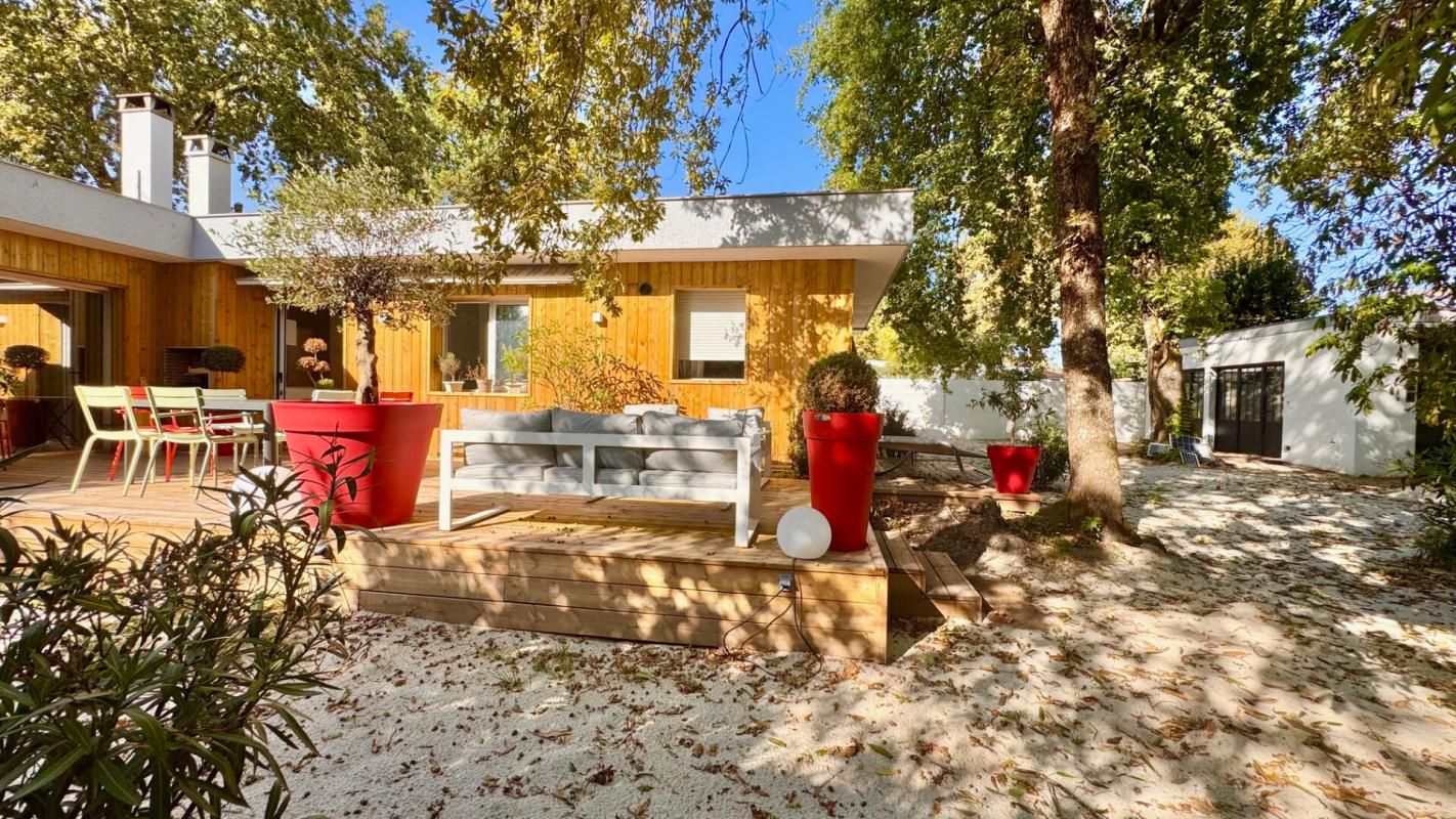 ANDERNOS-LES-BAINS VILLA D'ARCHITECTE PLAIN-PIED PROCHE BASSIN 1