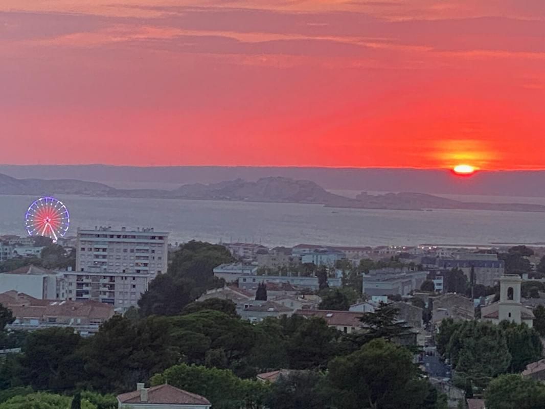 MARSEILLE-9E-ARRONDISSEMENT 13009 Proche Mazargues T3/4 avec vue mer dans copro fermée 1