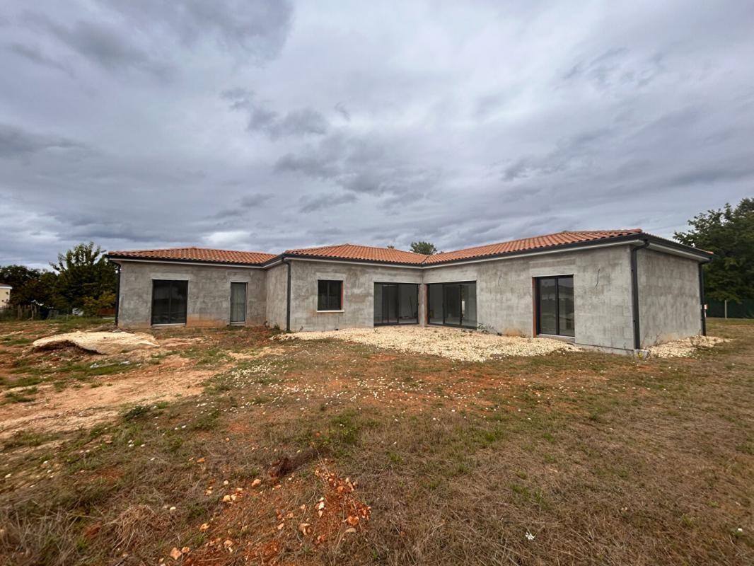 MARSAC-SUR-L'ISLE Opportunité à saisir sans tarder. Plain-pied neuf de 212 m² quartier Beaulieu à Marsac-sur-L'Isle 24430 1