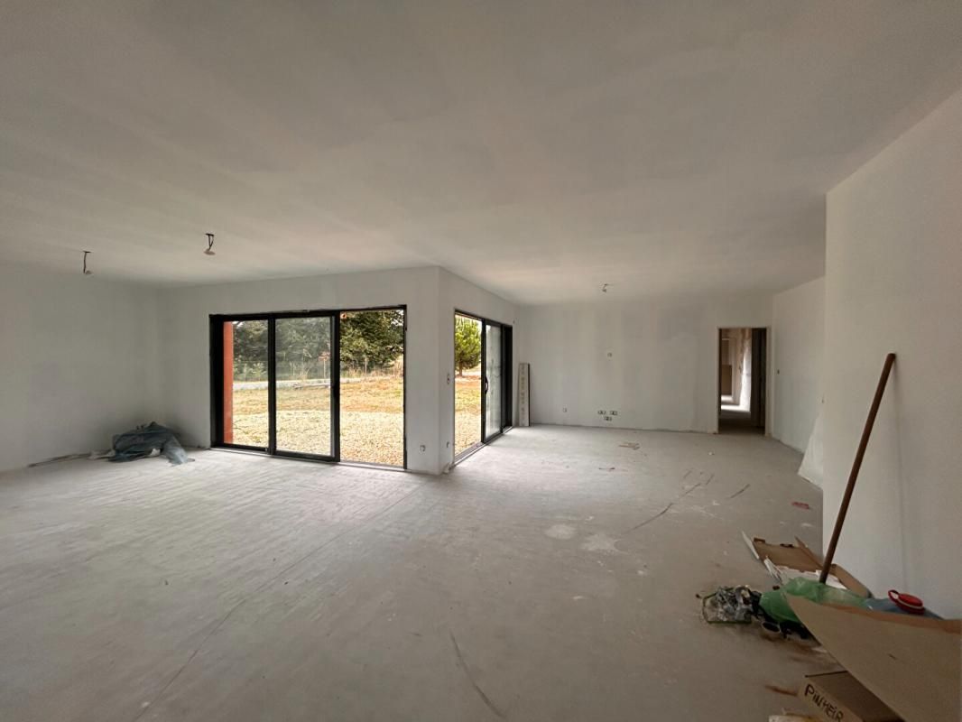 MARSAC-SUR-L'ISLE Opportunité à saisir sans tarder. Plain-pied neuf de 212 m² quartier Beaulieu à Marsac-sur-L'Isle 24430 2
