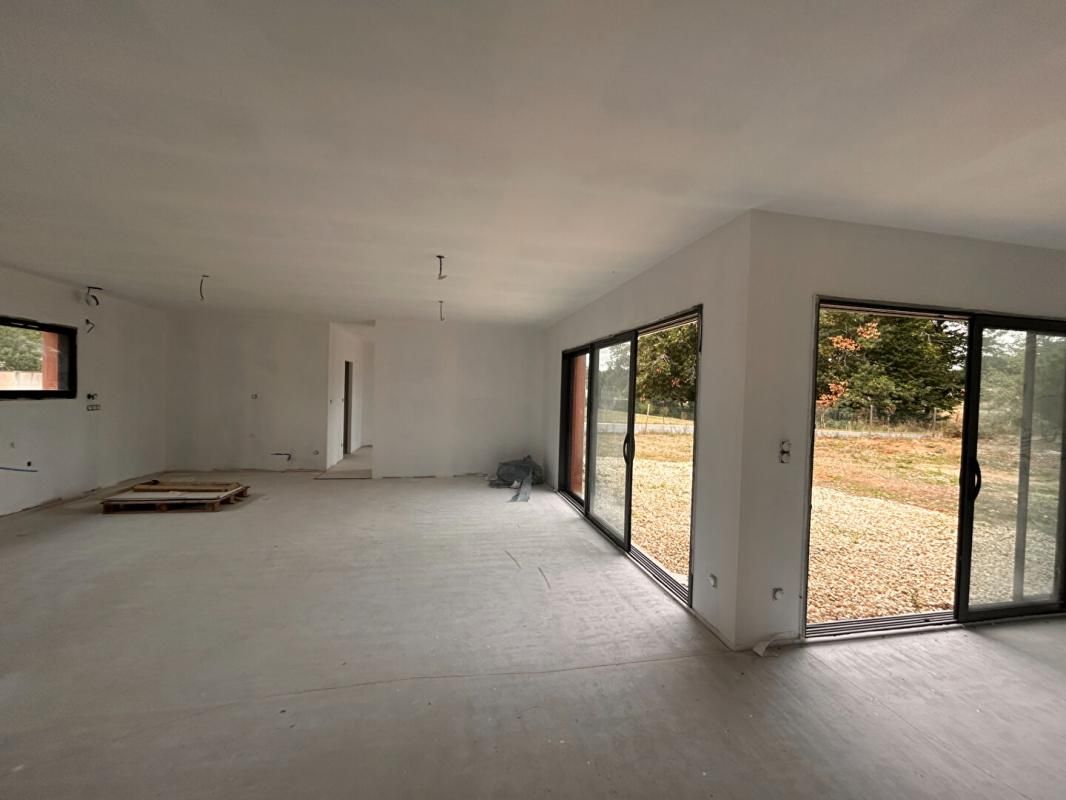 MARSAC-SUR-L'ISLE Opportunité à saisir sans tarder. Plain-pied neuf de 212 m² quartier Beaulieu à Marsac-sur-L'Isle 24430 3