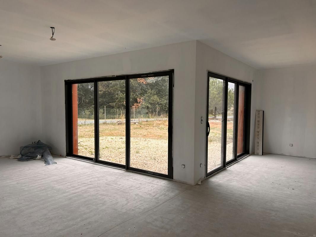MARSAC-SUR-L'ISLE Opportunité à saisir sans tarder. Plain-pied neuf de 212 m² quartier Beaulieu à Marsac-sur-L'Isle 24430 4