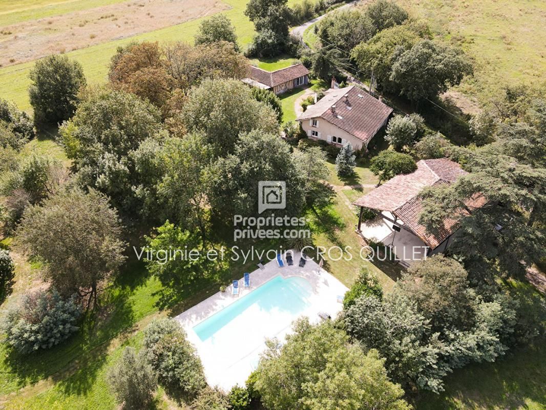 BEAUFORT Propriété Maison/maison Annexe/Grange/garages/Piscine et grand terrain 1