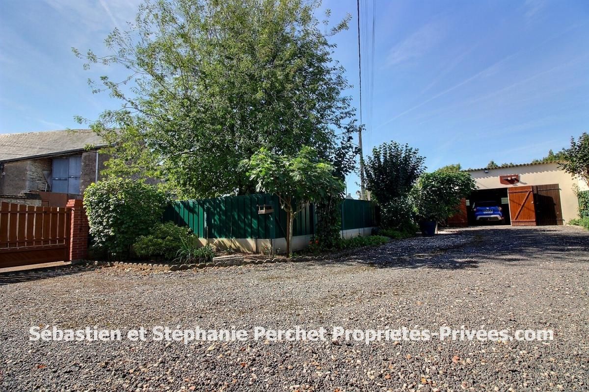 COINCES Maison en pierres 165 m2 sur 1840 m2 de terrain 4