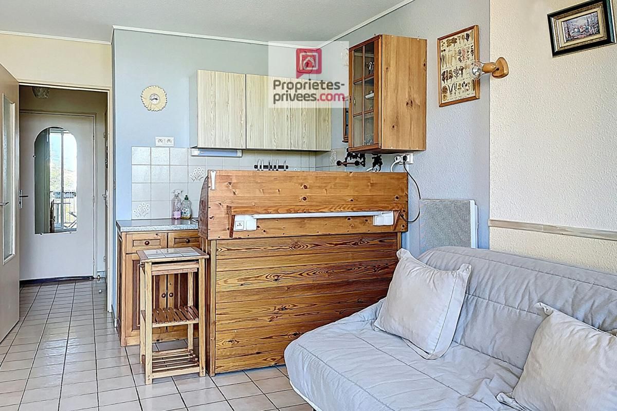 GREOUX-LES-BAINS Studio meublé avec terrasse et garage en option 3