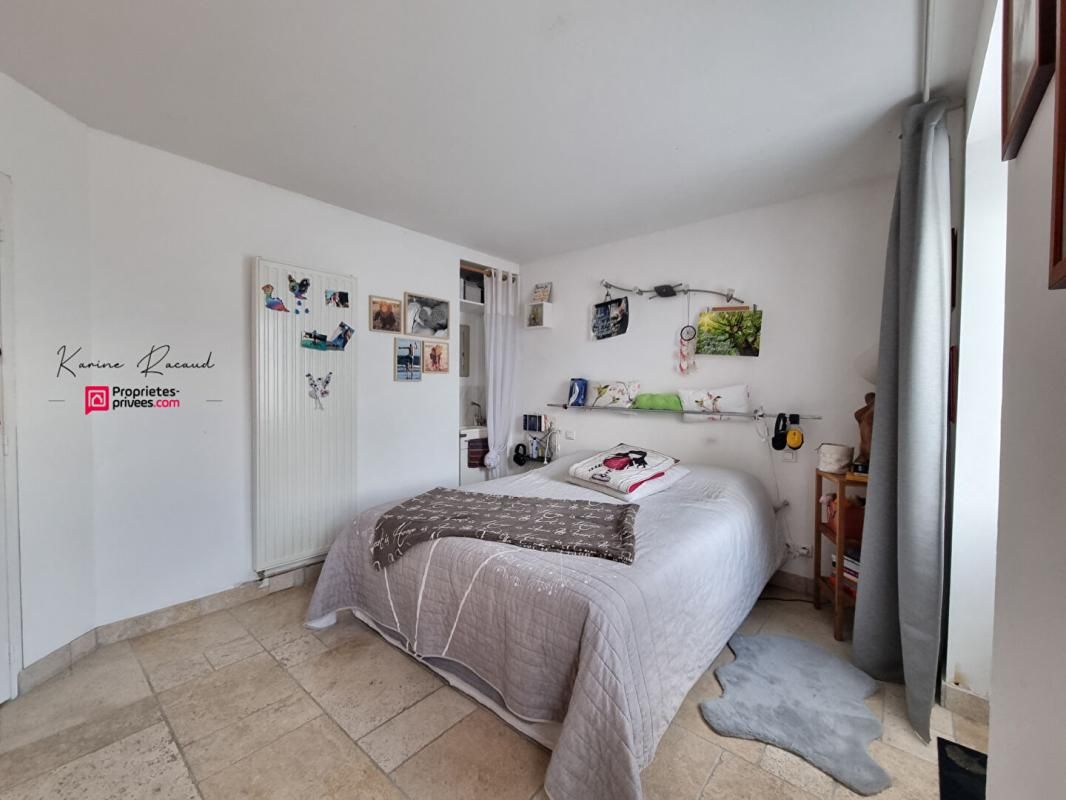 AUBIGNY-LES CLOUZEAUX Maison 201 m², 4ch + T2 4