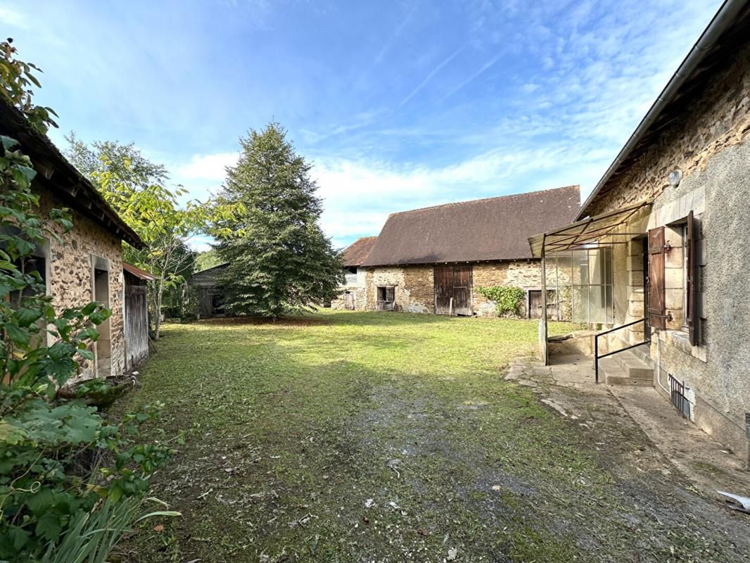 SAINT-JORY-DE-CHALAIS MAISON 2