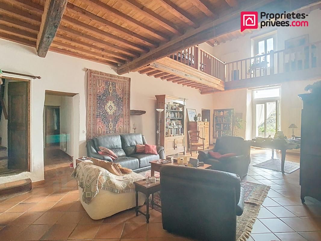 LE VIGAN Maison Le Vigan 12 pièce(s) 310 m2 2