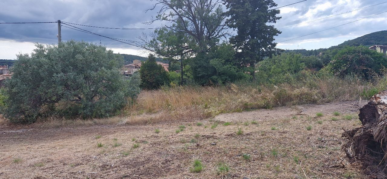 Terrain 606 m2 avec une trés jolie vue