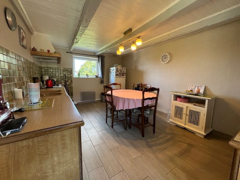 MELGVEN Penty Breton avec dépendance et terrain arboré &carport 3