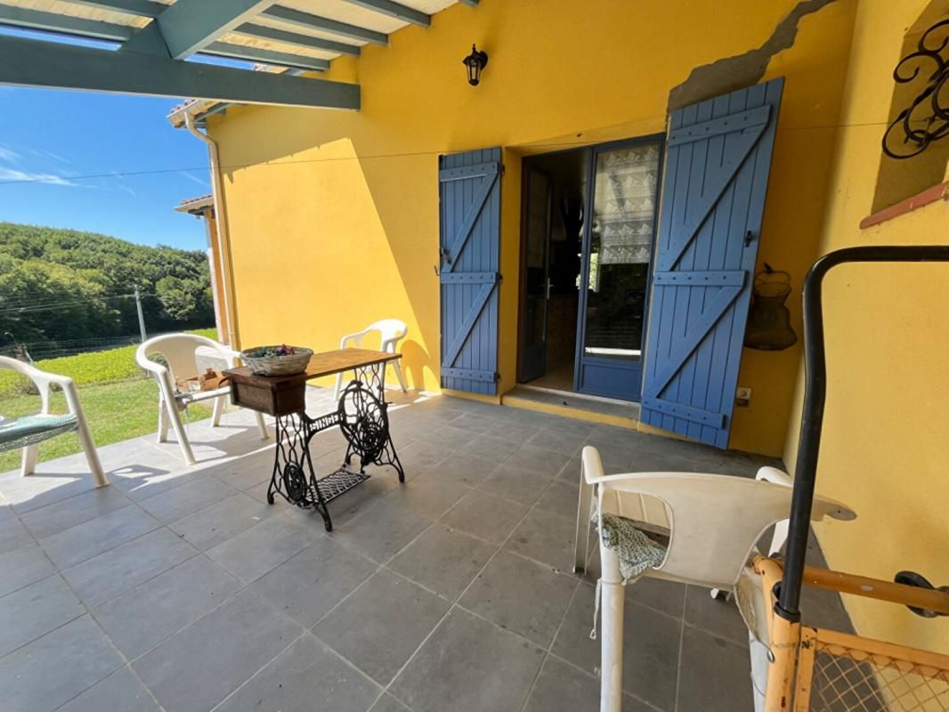 CASSENEUIL Maison de 180 m2 dont 130 m2 de plain-pied 2