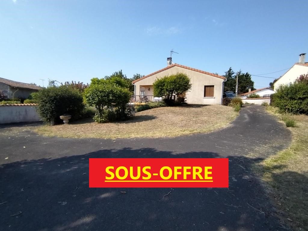 MORTAGNE-SUR-GIRONDE Maison Mortagne Sur Gironde 6 pièces -  3 CH - 114 m2 1