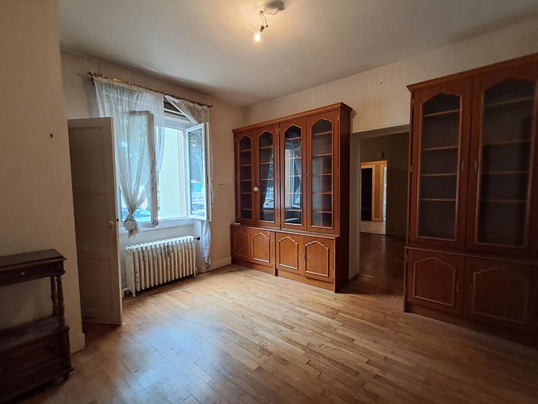 CHALON-SUR-SAONE EXCLUSIVITE - Appartement  120m2 à rénover - Chalon Sur Saône 2