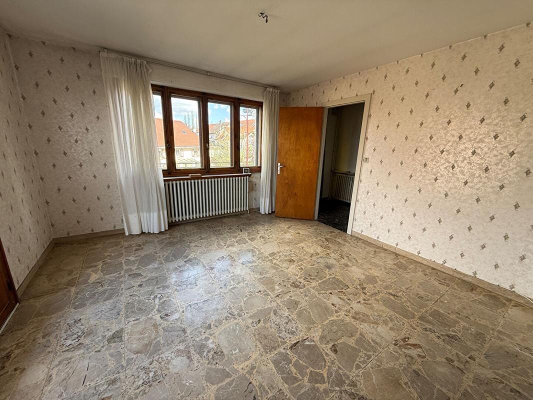 EXINCOURT Maison Individuelle sur Sous sol 6 pièces 160m2 4