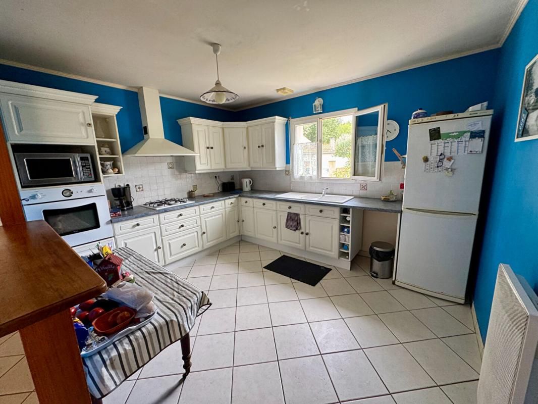 L'EGUILLE Maison L'Eguille 17600 plain pied T5 garage jardin 3
