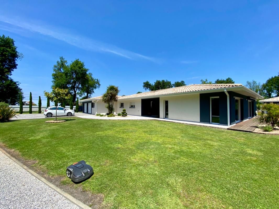 CESTAS À découvrir à Cestas (33610) : Élégante maison au coeur des pins 6 PIÈCES 180M² TERRAIN DE 4000m² 4
