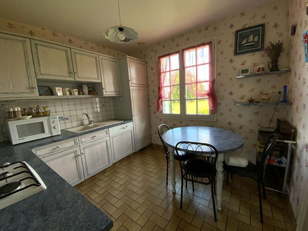 SOURDEVAL Maison Sourdeval 5 pièce(s) avec jardin 2