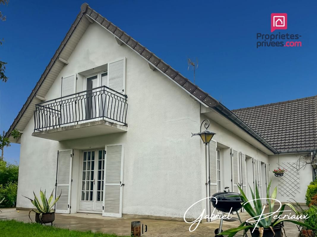 SAINT-ANDRE-LES-VERGERS Maison Saint Andre Les Vergers 5 pièce(s) 111 m2 1
