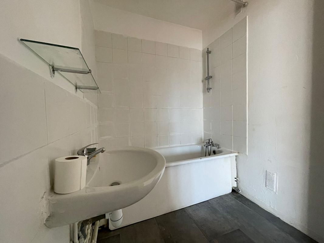 LIVRY-GARGAN Exclusivité : Appartement Livry Gargan 1 pièce 31.33 m2 2