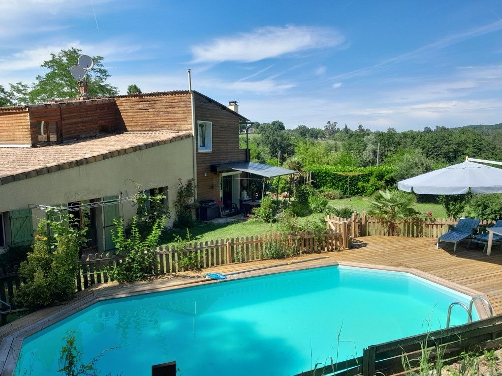 Moissac, 82200, Tarn et Garonne, Maison 195 m2 7 pièce(s) 3/4 ch. dont 1 suite. Piscine, 7 pièce(s) 3/4 ch. dont 1 suite