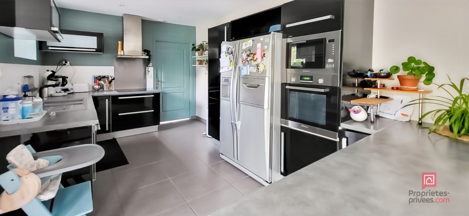 MINIAC-MORVAN Belle maison familiale de 185m² rénovée avec goût !!! 4