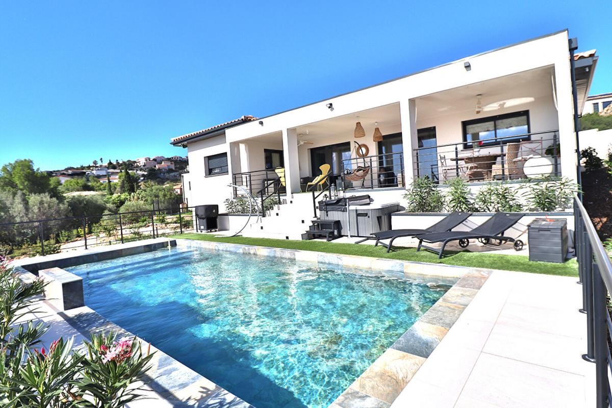 FITOU Villa contemporaine 5 pièce(s) 150 m2 sur un terrain de 980m² avec piscine 2