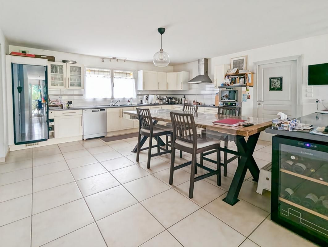 BOUVRON Maison  12 pièce(s) 245.77 m2 3