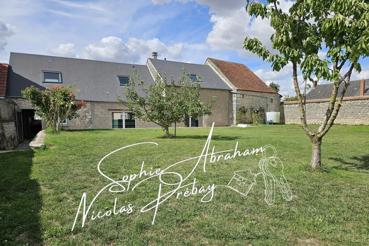 Ensemble de 2 maisons avec cour et jardin