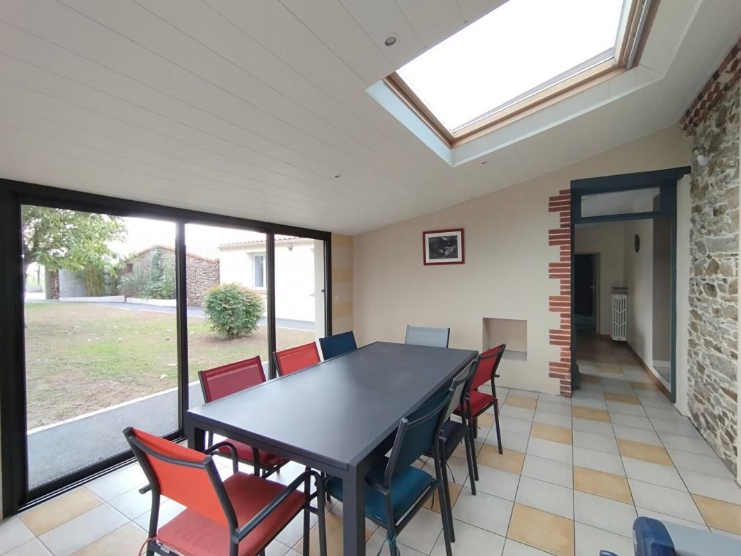 LA VARENNE Maison 5 chambres, 165m² sur terrain 1200m², La Varenne (49270) 1