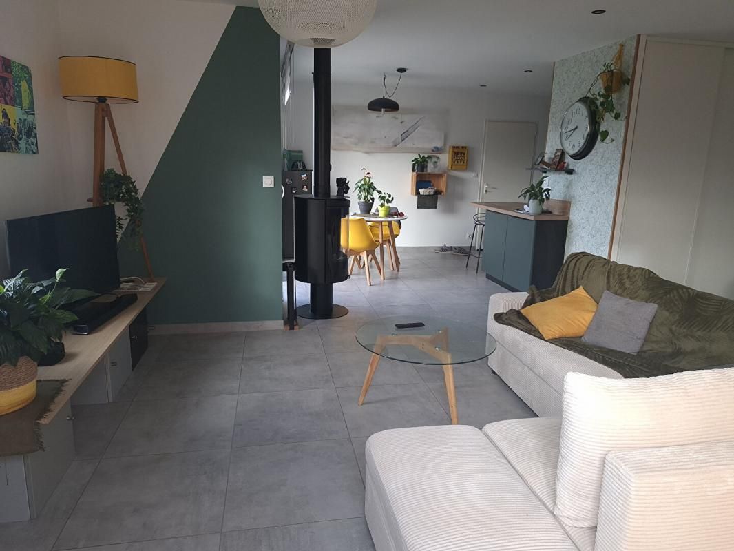 LA VERRIE Maison La Verrie 4 pièces 75 m2 3