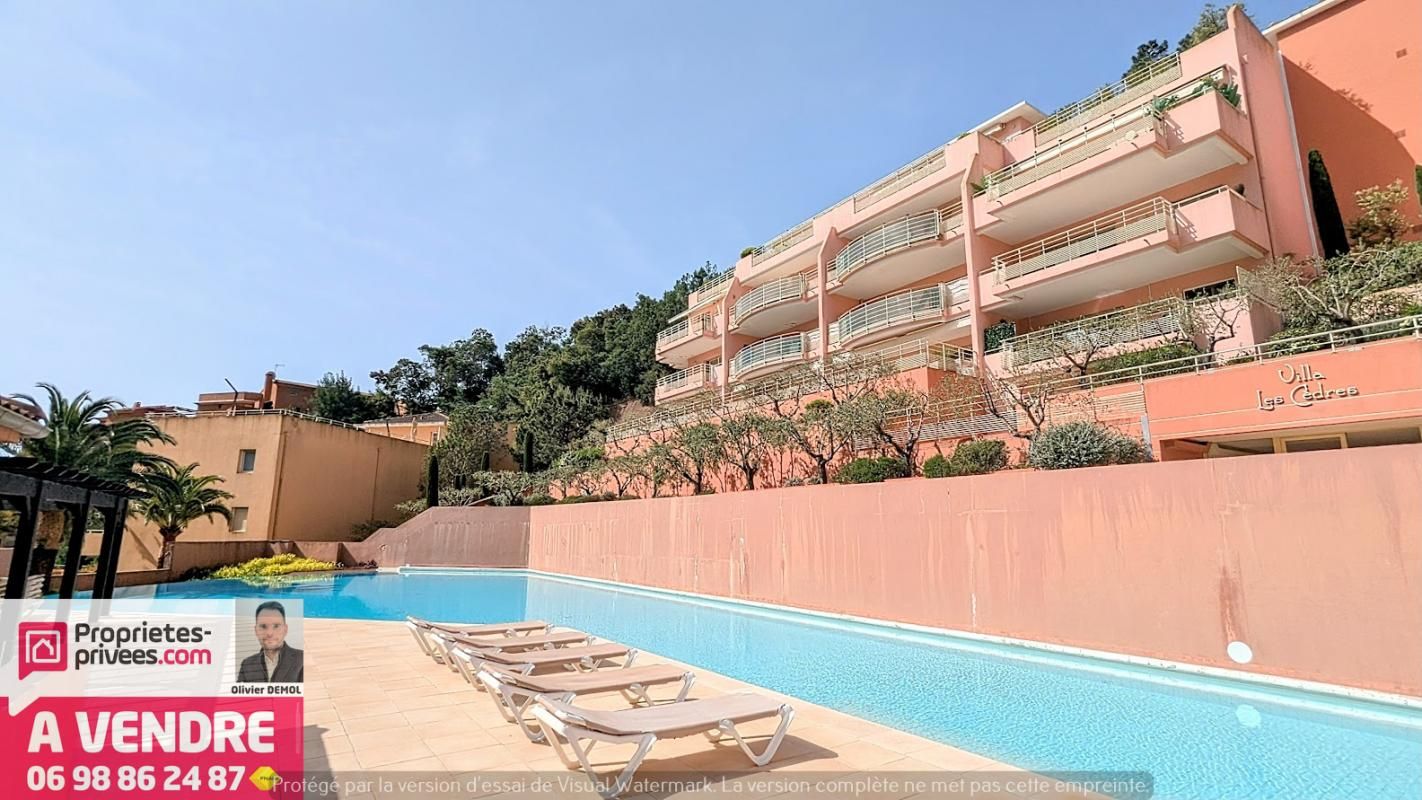 THEOULE-SUR-MER MAGNIFIQUE 2 PIECES DE 55 m² AVEC VASTE TERRASSE 2