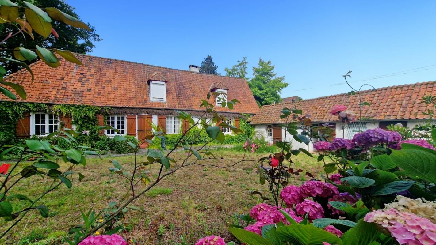 HESDIN Maison Hesdin 5 pièce(s) 148 m2 1