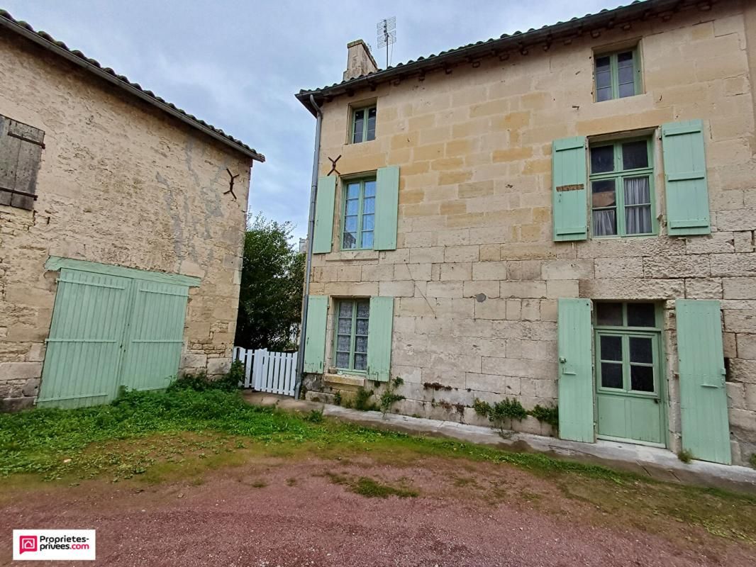 Magné centre - Maison ancienne à rénover