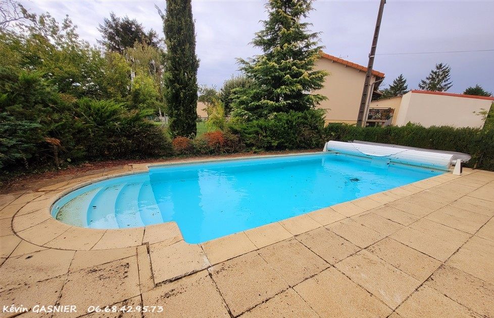 CHASSENEUIL-SUR-BONNIEURE CHASSENEUIL (16260) : Maison de 115m2 habitable avec piscine 2