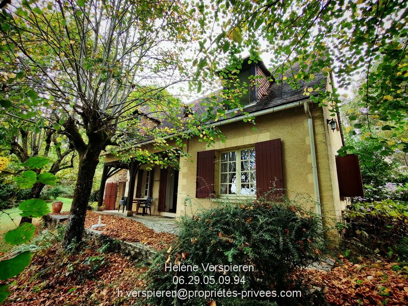 LE BUGUE Maison Le Bugue 7 pièce(s) 118.74 m2 2