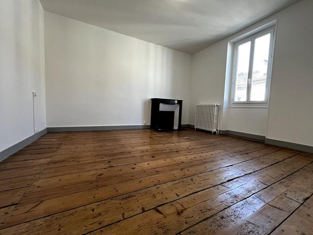 ANGOULEME Maison de ville QUARTIER-VICTOR-HUGO 4