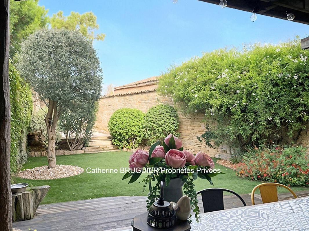 MARANS Maison de charme centre Marans 235 m2, 6 chambres, 2 garages piscine jardin 2