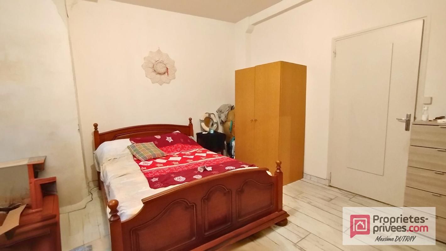 CHATEAU-RENAULT Ensemble immobilier 107m² + grenier 2