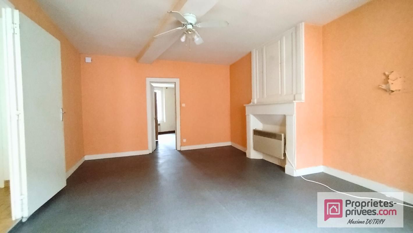 CHATEAU-RENAULT Ensemble immobilier 107m² + grenier 4