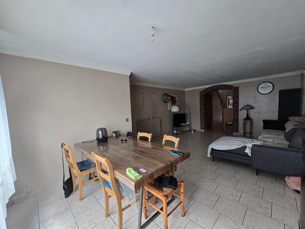 WATTRELOS Maison Wattrelos beaux volumes, 3 grandes chambres et jardin 300 m2 2
