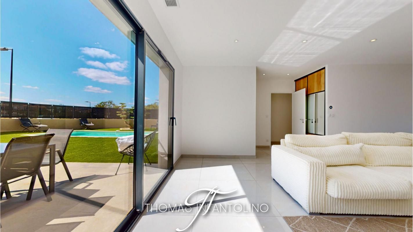 LAVALETTE EN EXCLUSIVITE - PLAIN PIED - 3 CHAMBRES - 1 SUITE PARENTALE - SALLE DE BAIN - SALLE D'EAU - PISCINE - POOL HOUSE 4