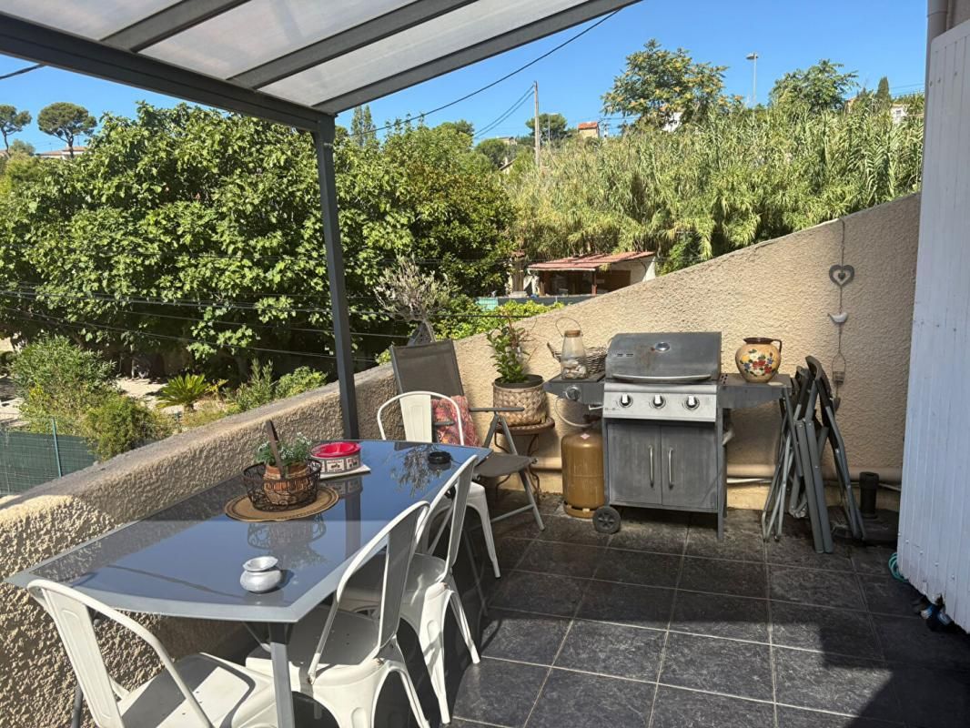 PLAN-DE-CUQUES Appartement  3 pièce(s) 62 m2 avec terrasse et stationnement 1