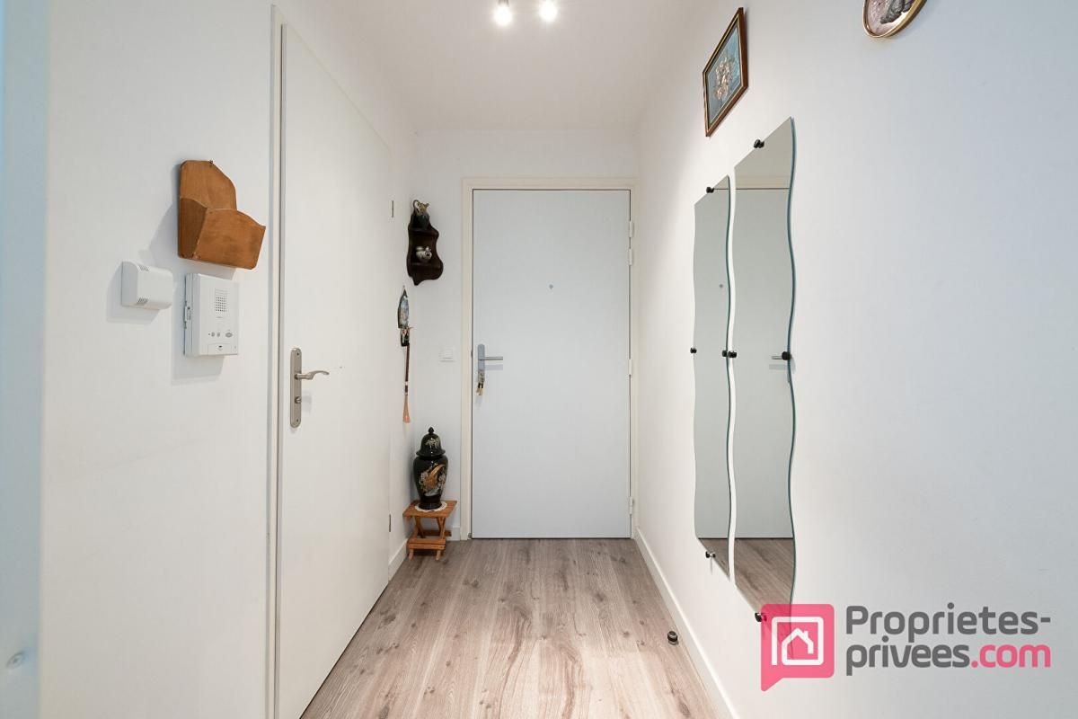 BRIE-COMTE-ROBERT Appartement  3 pièces- 58m²- Terrasse- Parking- Ascenseur 3