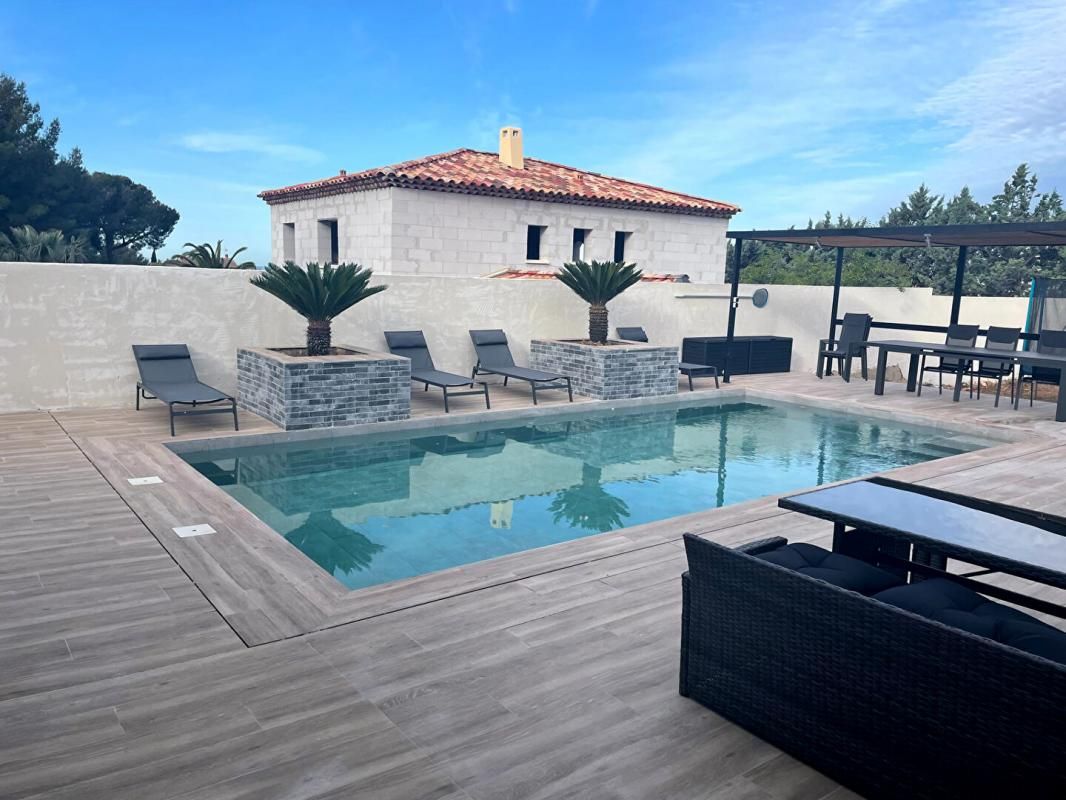 MARTIGUES Villa Récente Martigues 8 pièce(s) 168 m2 2