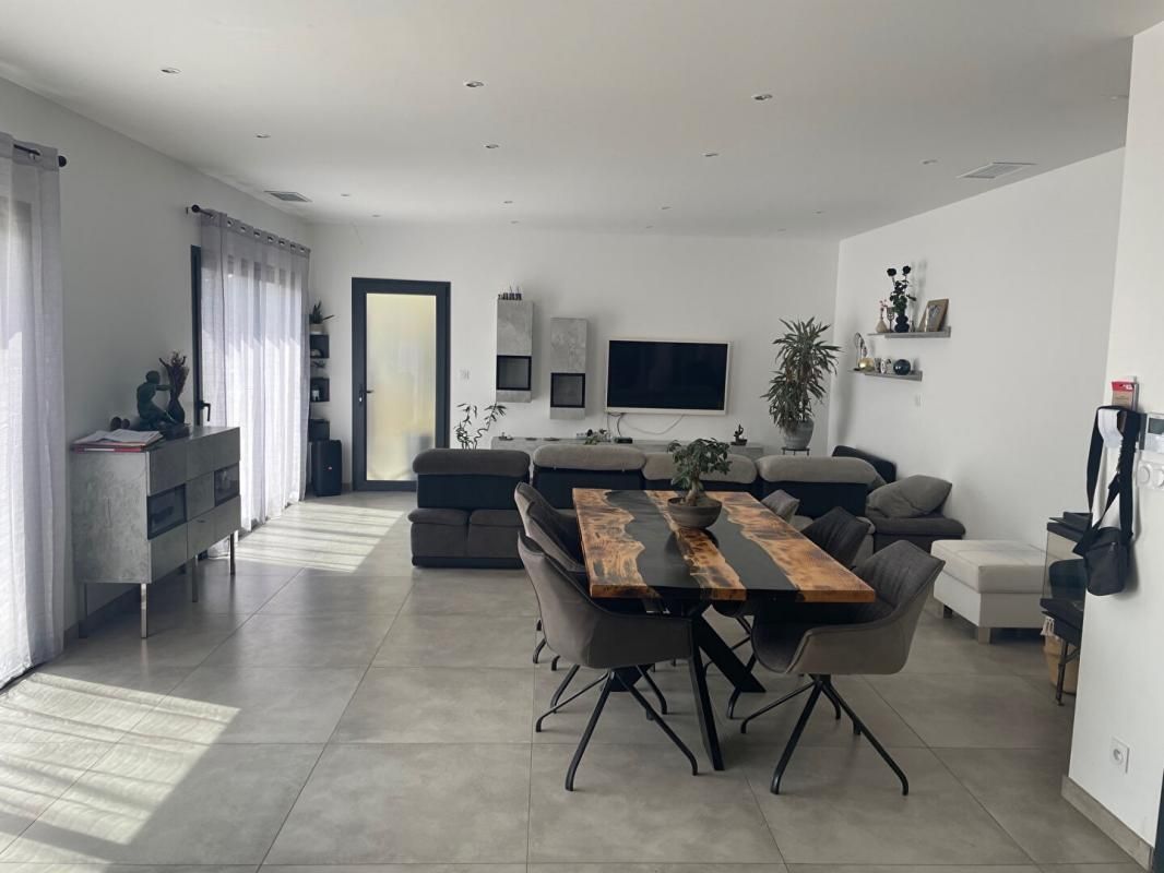 MARTIGUES Villa Récente Martigues 8 pièce(s) 168 m2 3