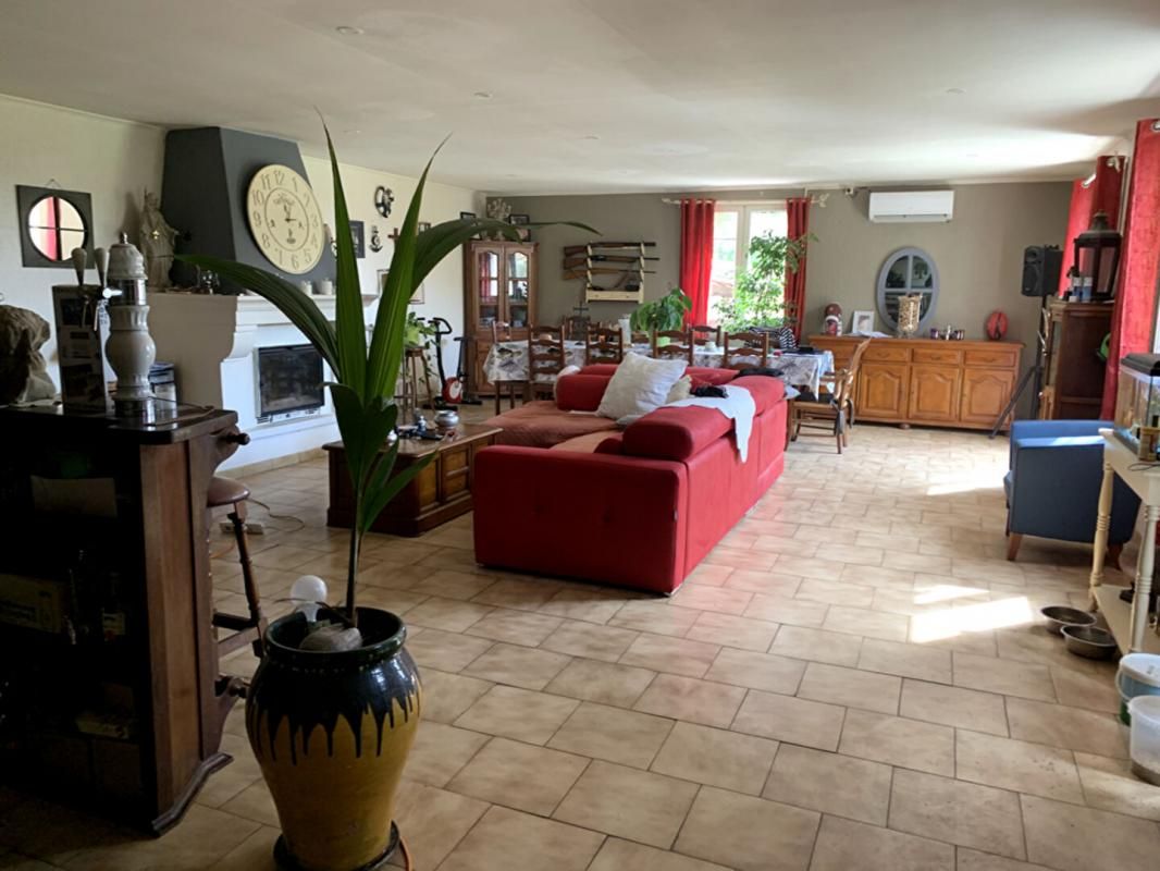 EYRAGUES Maison de 150 m2 sur terrain de 848 m2 4