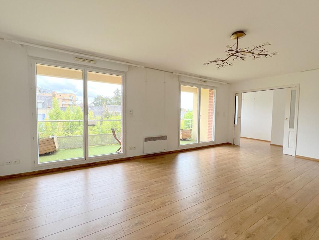 LE MANS Appartement - Le Mans - BOLLEE - 4 pièce(s) -  93 m² 3